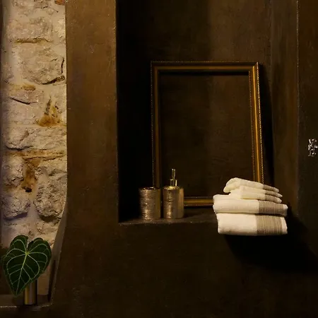 Lacerta Apartment
